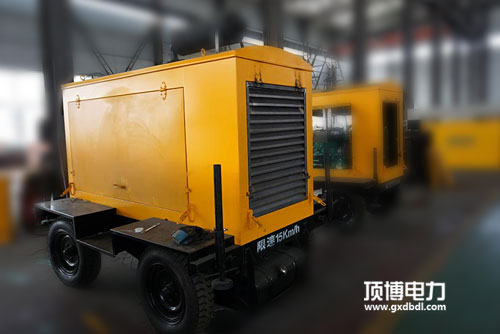 玉柴移動(dòng)式四輪式發(fā)電機(jī)組600KW